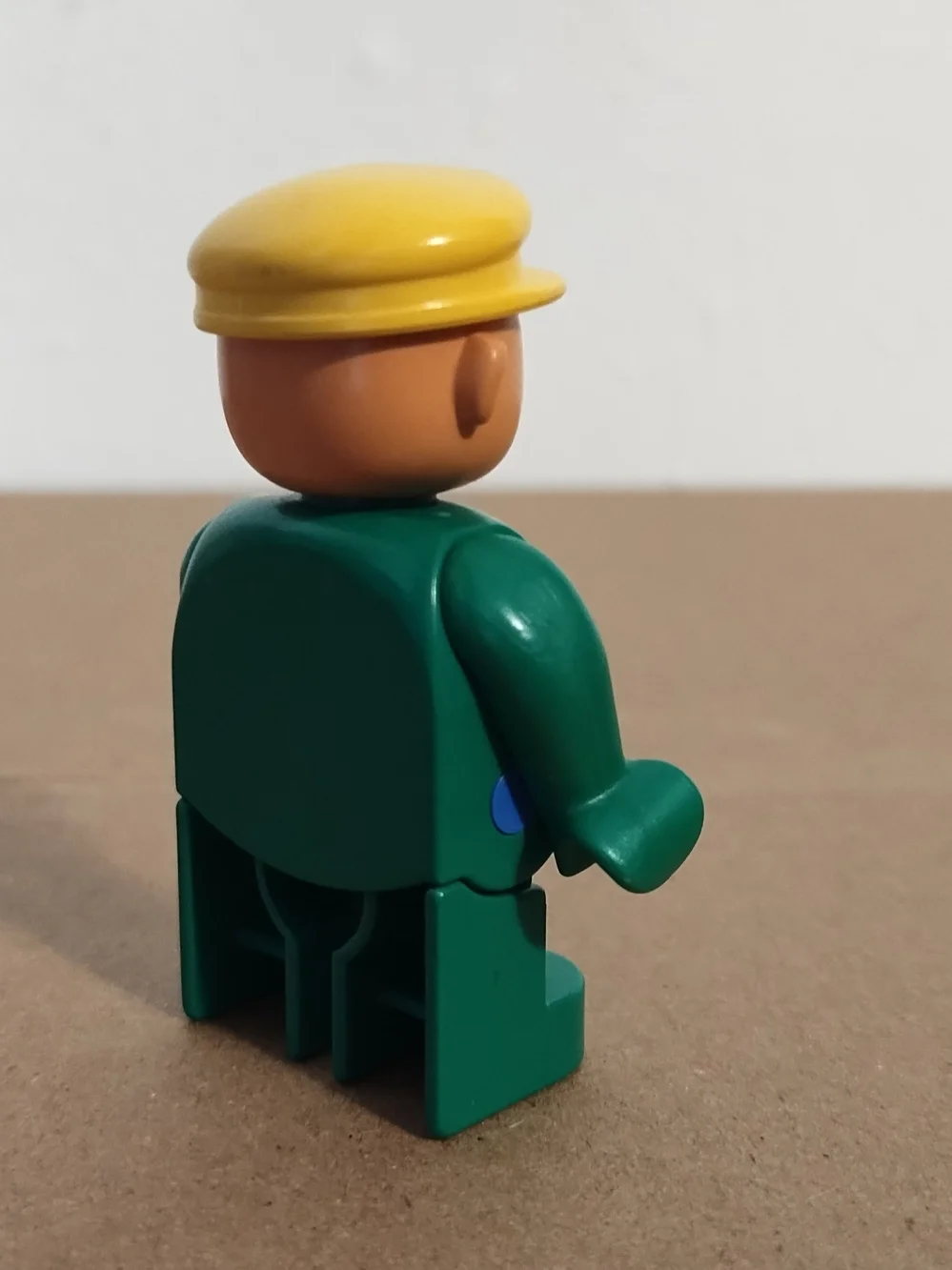 Lego Duplo Zoo Keeper Man Worker green and yellow